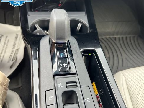Used 2025 Toyota Prius XLE AWD/4WD image 23