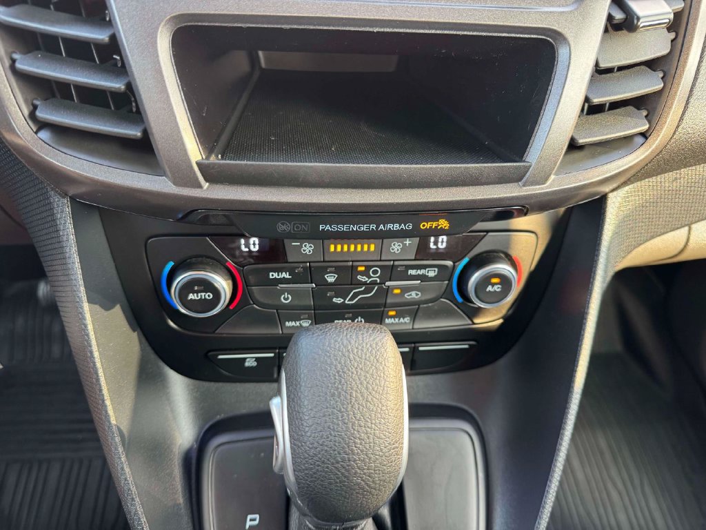 Used 2022 Ford Transit Connect XL FWD image 32