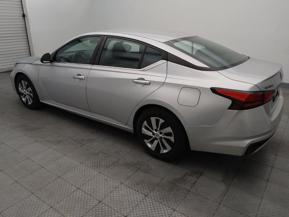 Used 2023 Nissan Altima 2.5 S FWD image 3