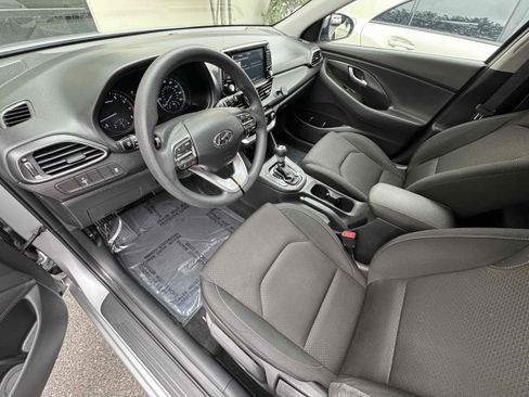 Used 2020 Hyundai Elantra GT FWD image 14