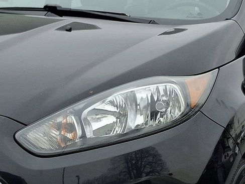Used 2015 Ford Fiesta SE image 11