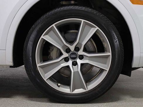 Used 2019 Audi Q5 2.0T Premium Plus w/ Premium Plus Package AWD/4WD image 12
