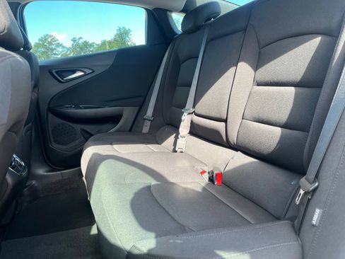 Used 2024 Chevrolet Malibu LT FWD image 12