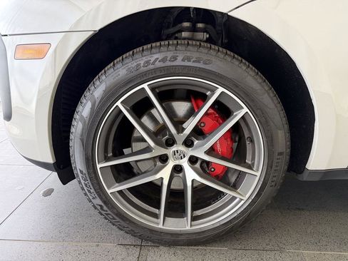 Used 2023 Porsche Macan S AWD/4WD image 9