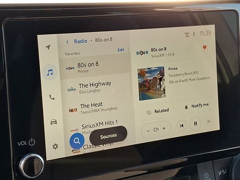 Certified 2023 Toyota Highlander LE image 17