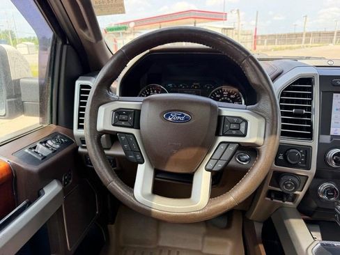 Used 2019 Ford F150 King Ranch w/ Equipment Group 601A Luxury AWD/4WD image 10