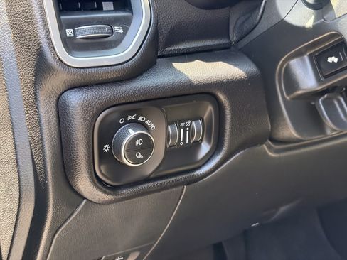 Used 2022 RAM 2500 Laramie AWD/4WD image 21