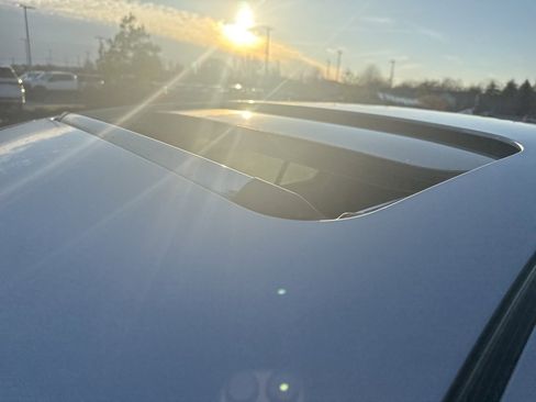 Used 2009 INFINITI G37 X image 9