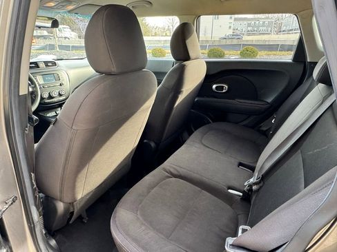 Used 2016 Kia Soul Base w/ Convenience Package image 61
