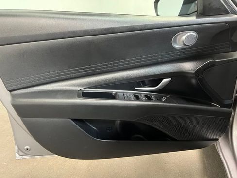 Used 2024 Hyundai Elantra SEL FWD image 20
