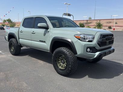 Used 2022 Toyota Tacoma TRD Off-Road w/ Black Out Package (TMS)
