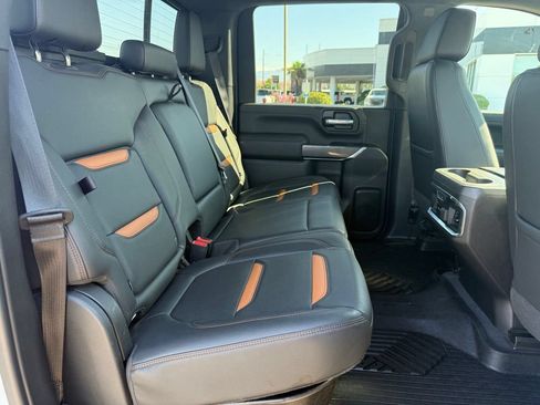 Used 2020 GMC Sierra 2500 AT4 w/ AT4 Premium Package AWD/4WD image 20