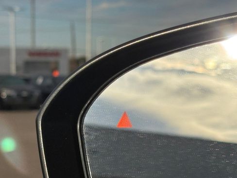 Certified 2021 Nissan Rogue S image 10