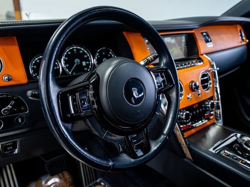 Used 2021 Rolls-Royce Cullinan image 35