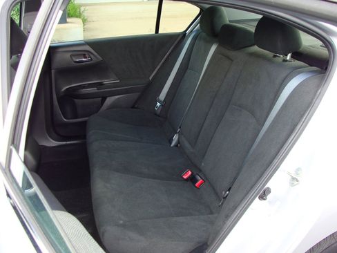 Used 2013 Honda Accord LX image 8
