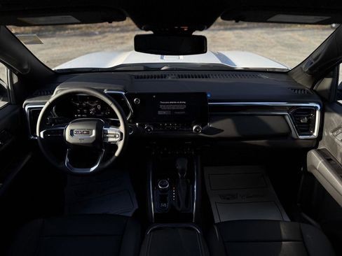 New 2026 GMC Canyon Elevation w/ Convenience Package image 22