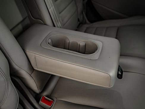 Used 2013 Ford Escape SEL image 38