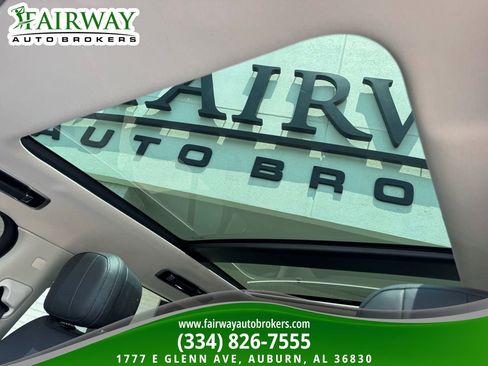 Used 2023 Land Rover Range Rover SE AWD/4WD image 25