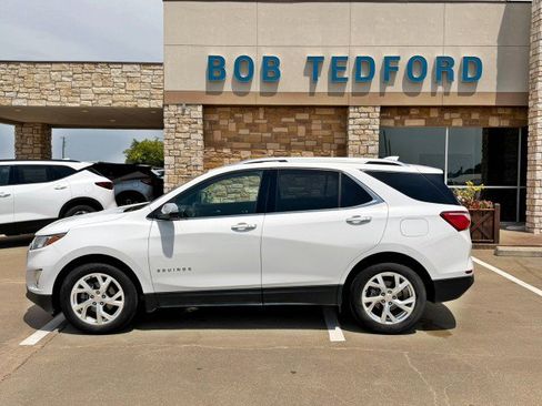 Certified 2021 Chevrolet Equinox Premier FWD image 2