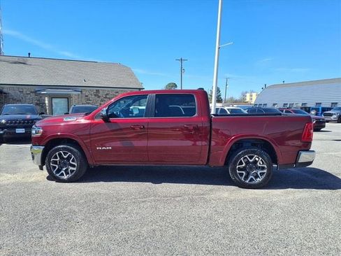Used 2025 RAM 1500 Laramie image 16