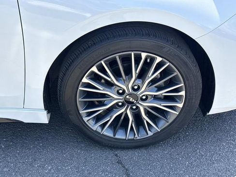 Used 2023 Kia Forte GT-Line image 7