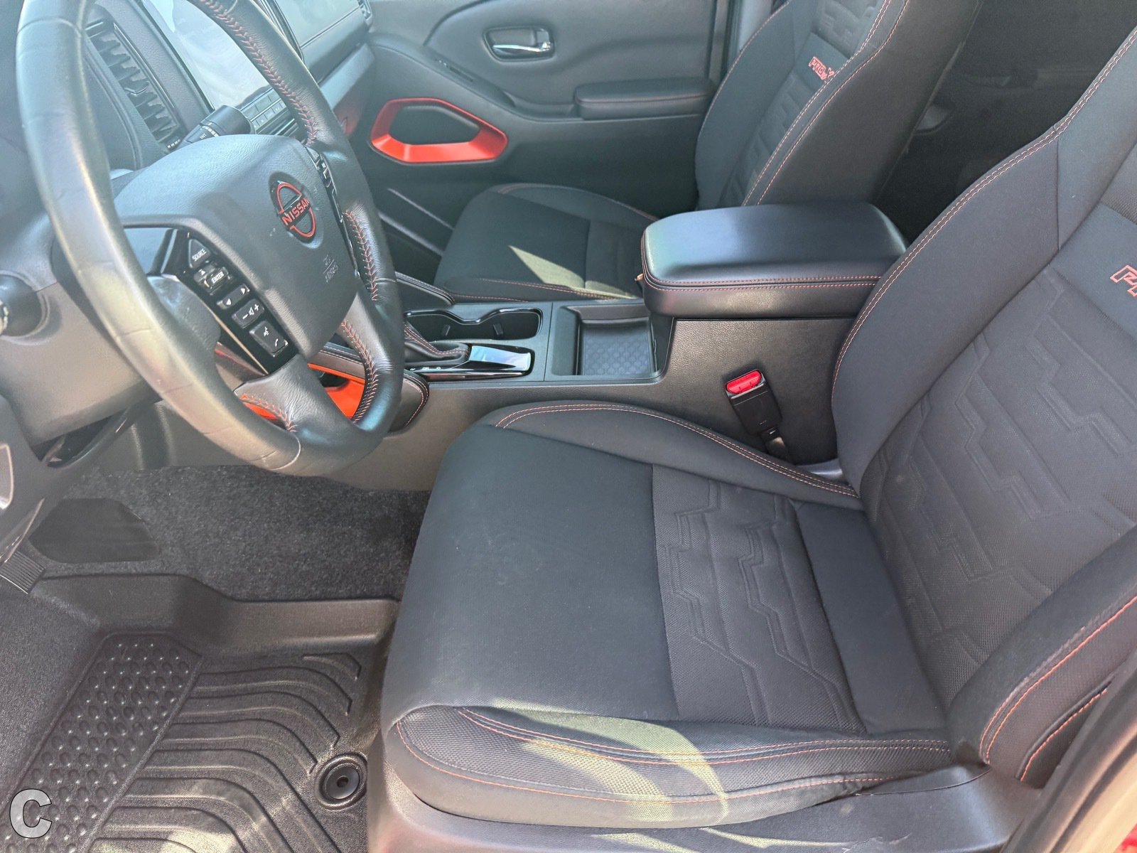 Used 2022 Nissan Frontier Pro-X RWD image 16