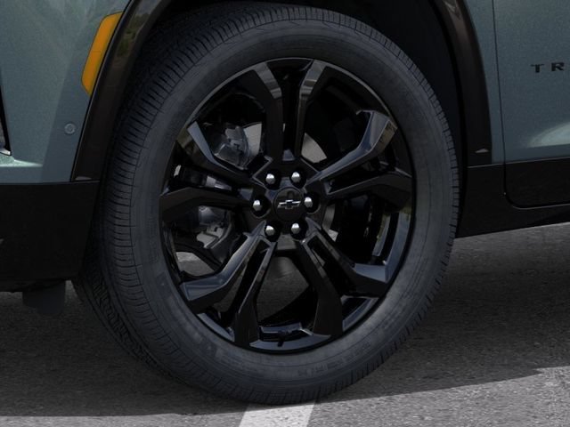 New 2027 Chevrolet Traverse RS w/ LPO, Floor Liner Package FWD image 9