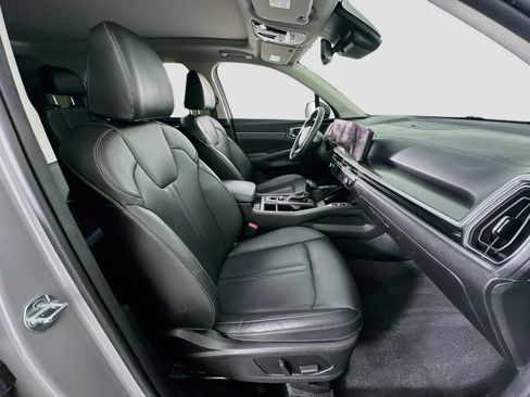 Used 2024 Kia Sorento EX w/ Panoramic Sunroof Package FWD image 35