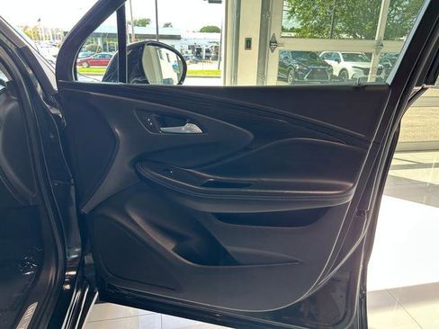 Used 2019 Buick Envision Essence image 22