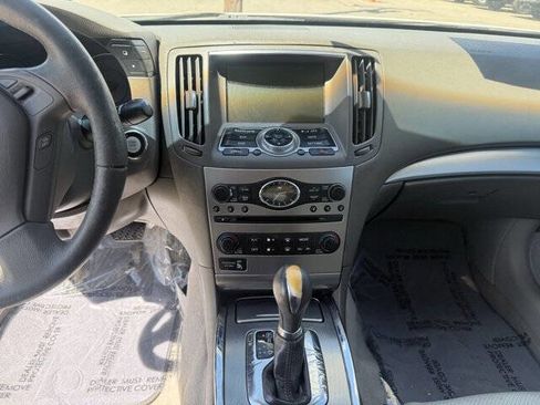 Used 2011 INFINITI G37 Journey w/ Premium Pkg RWD image 13