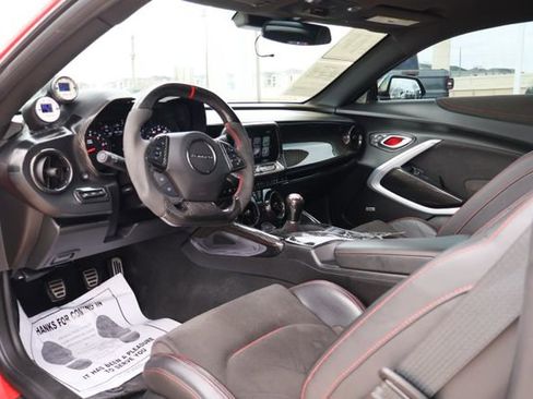 Used 2018 Chevrolet Camaro ZL1 image 9