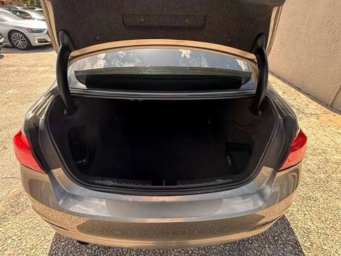 Used 2017 BMW 320i Sedan RWD image 20