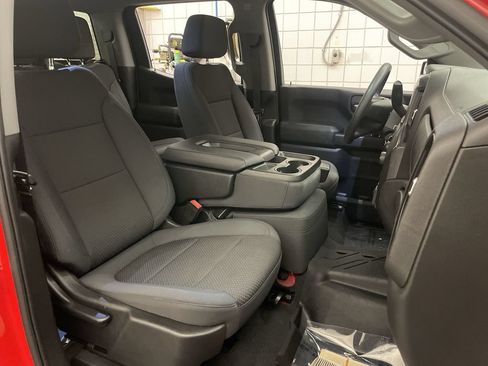 Used 2020 Chevrolet Silverado 1500 Custom w/ Custom Value Package AWD/4WD image 20
