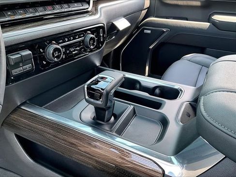 New 2026 Chevrolet Silverado 1500 LT Trail Boss w/ LT Trail Boss Premium Package AWD/4WD image 13