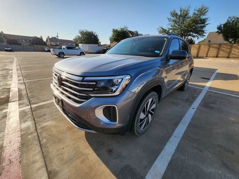 Used 2024 Volkswagen Atlas SE FWD image 3