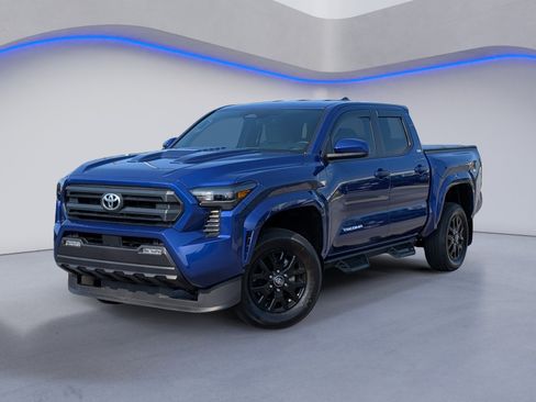 Used 2025 Toyota Tacoma SR5 RWD image 2