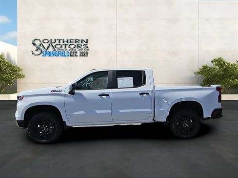 Used 2025 Chevrolet Silverado 1500 LT Trail Boss w/ Convenience Package II AWD/4WD image 28