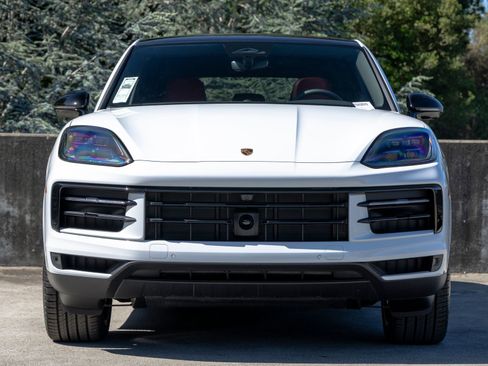 New 2026 Porsche Cayenne S image 8