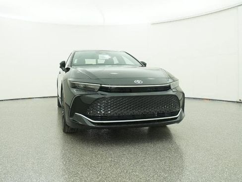 New 2026 Toyota Crown XLE image 30