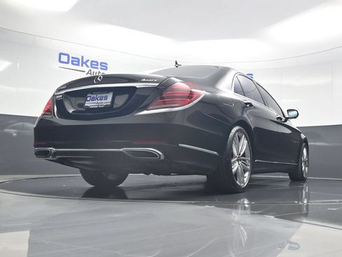 Used 2018 Mercedes-Benz S 560 4MATIC Sedan image 44