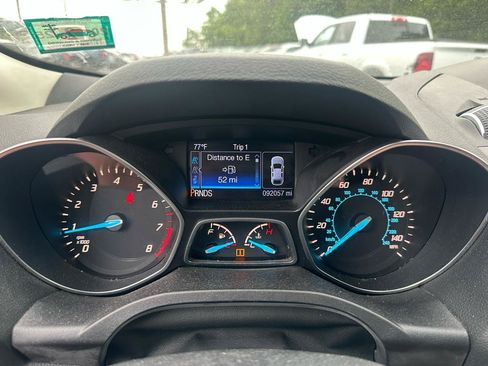 Used 2016 Ford Escape Titanium w/ Equipment Group 301A AWD/4WD image 13