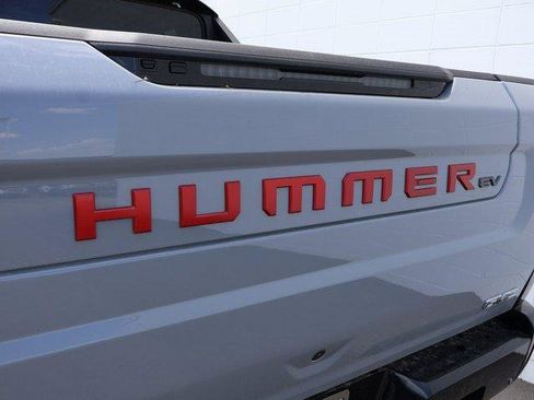 New 2025 GMC Hummer EV 3X w/ Battery Pack, 24 Module Pack image 11