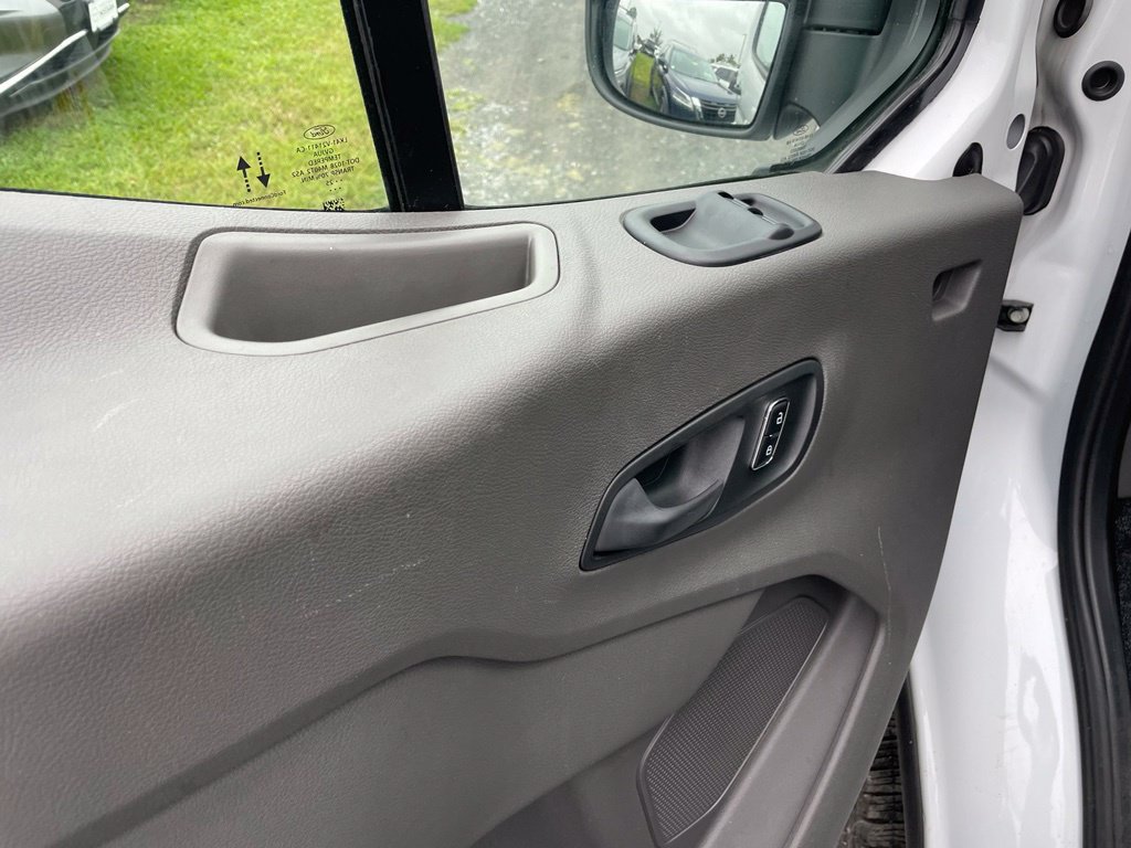 Used 2025 Ford Transit 250 Low Roof w/ Exterior Upgrade Package RWD image 7