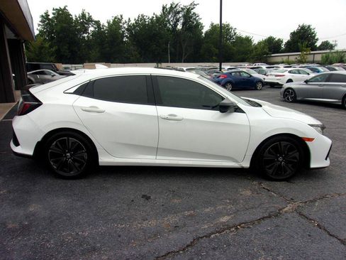 Used 2018 Honda Civic EX image 4