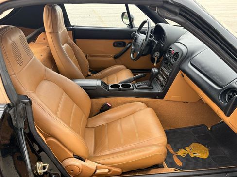 Used 1995 MAZDA MX-5 Miata RWD image 29