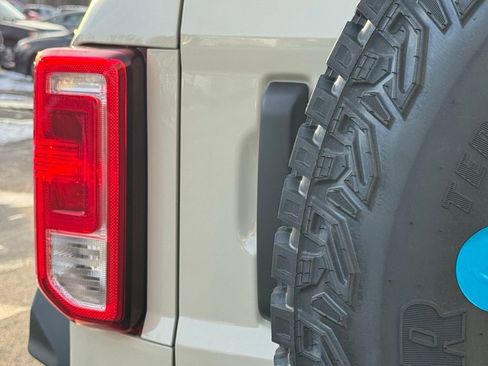 New 2025 Ford Bronco 2-Door w/ Sasquatch Package image 11