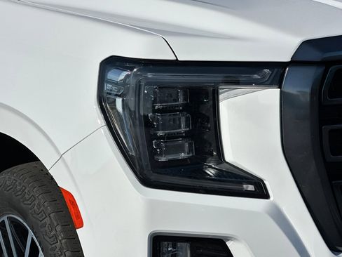 Used 2023 GMC Yukon AT4 image 47