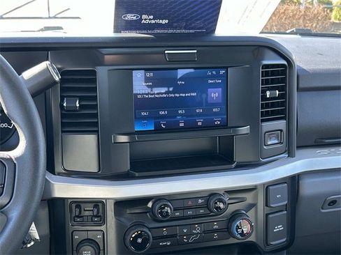 Used 2025 Ford F250 XLT image 15