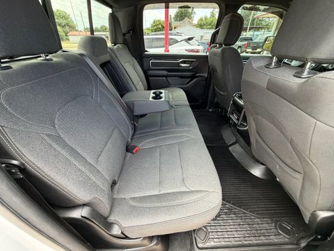 Used 2020 RAM 1500 Big Horn AWD/4WD image 18