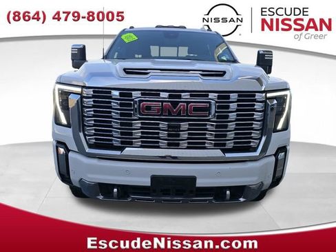 Used 2024 GMC Sierra 2500 Denali w/ Denali Reserve Package AWD/4WD image 8